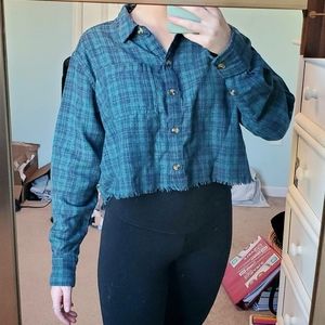 Cropped long sleeve flannel